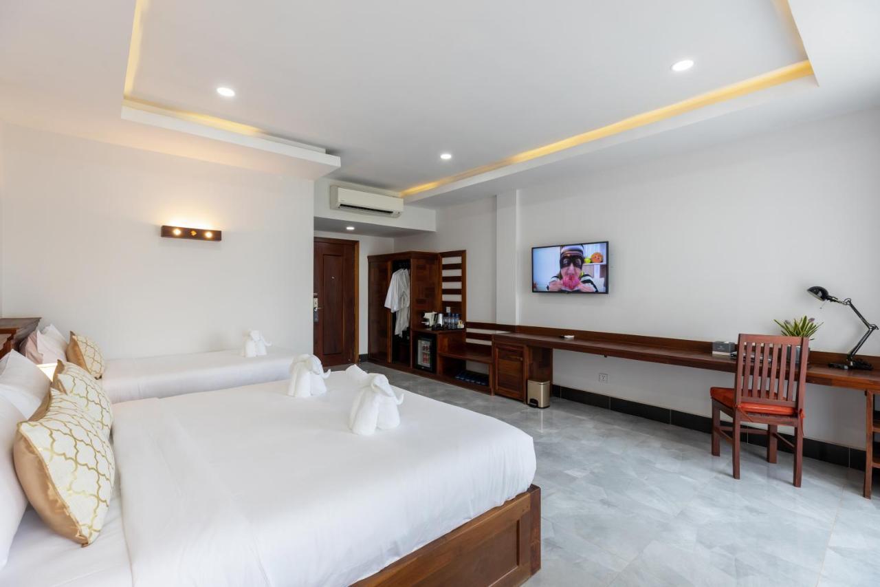 Blanc Smith Hotel Ciudad de Siem Riep Exterior foto
