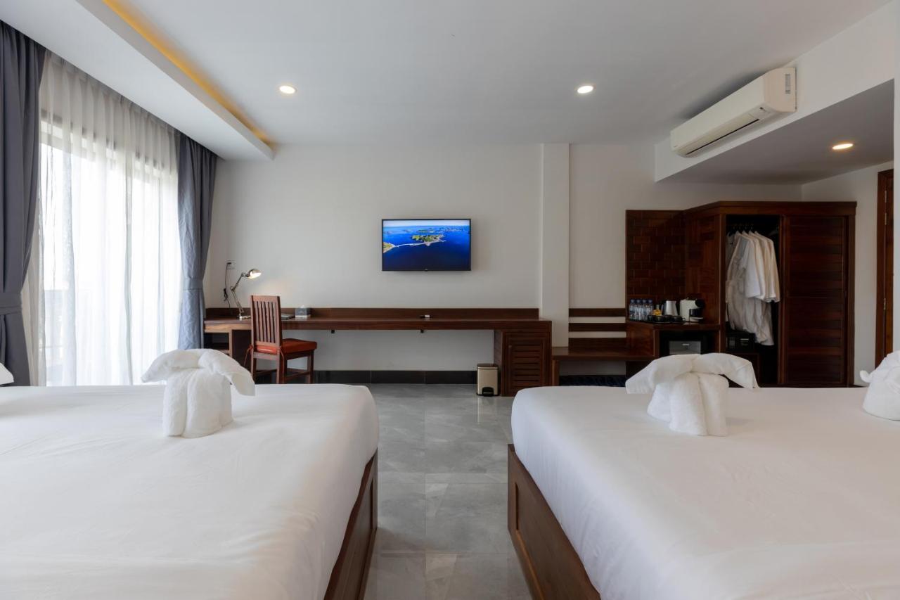 Blanc Smith Hotel Ciudad de Siem Riep Exterior foto