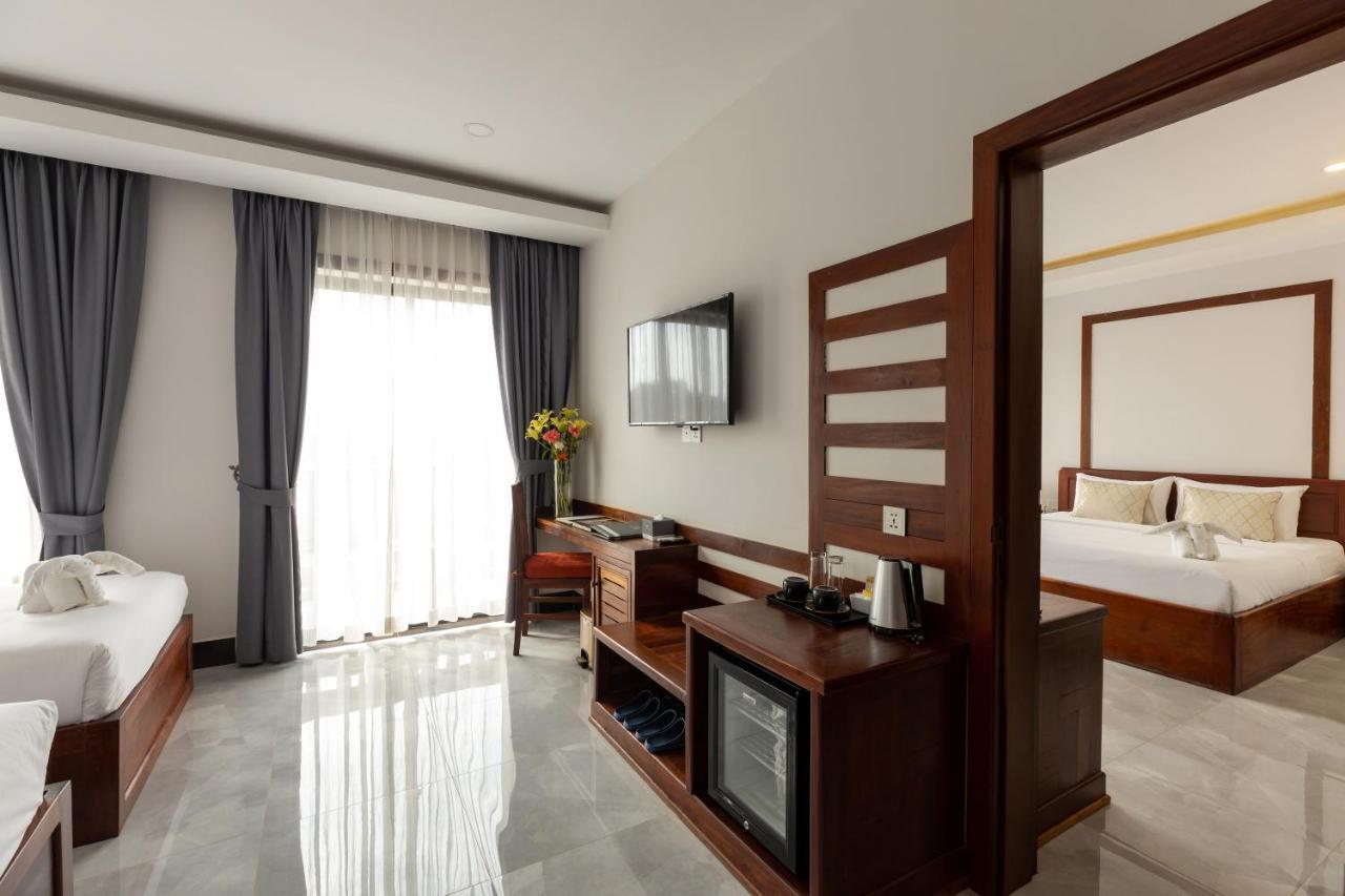 Blanc Smith Hotel Ciudad de Siem Riep Exterior foto
