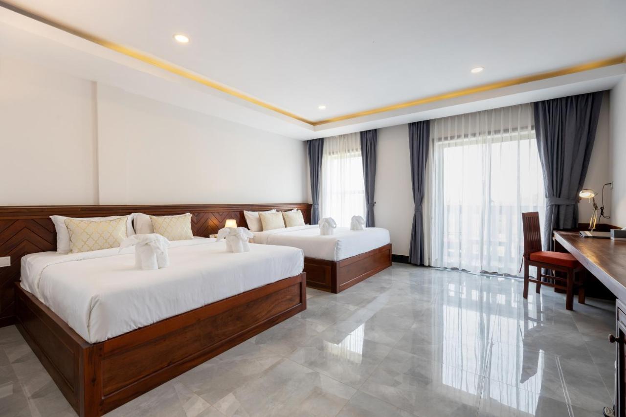 Blanc Smith Hotel Ciudad de Siem Riep Exterior foto